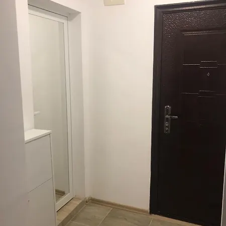 Apartment Прекрасные Солнечные Апартаменты *
